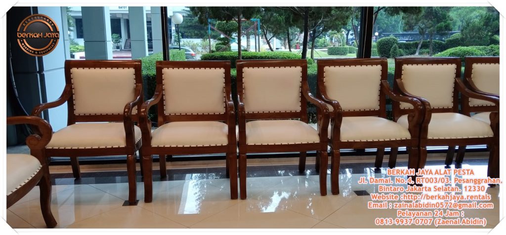 Sewa Kursi Standar Event Dan VIP Kayu Daerah Jakarta Selatan