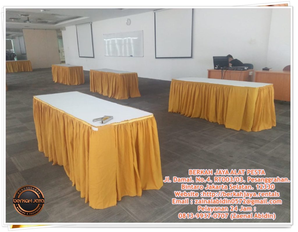 Sewa Meja Kotak Dan Meja Bulat Di Area Bogor