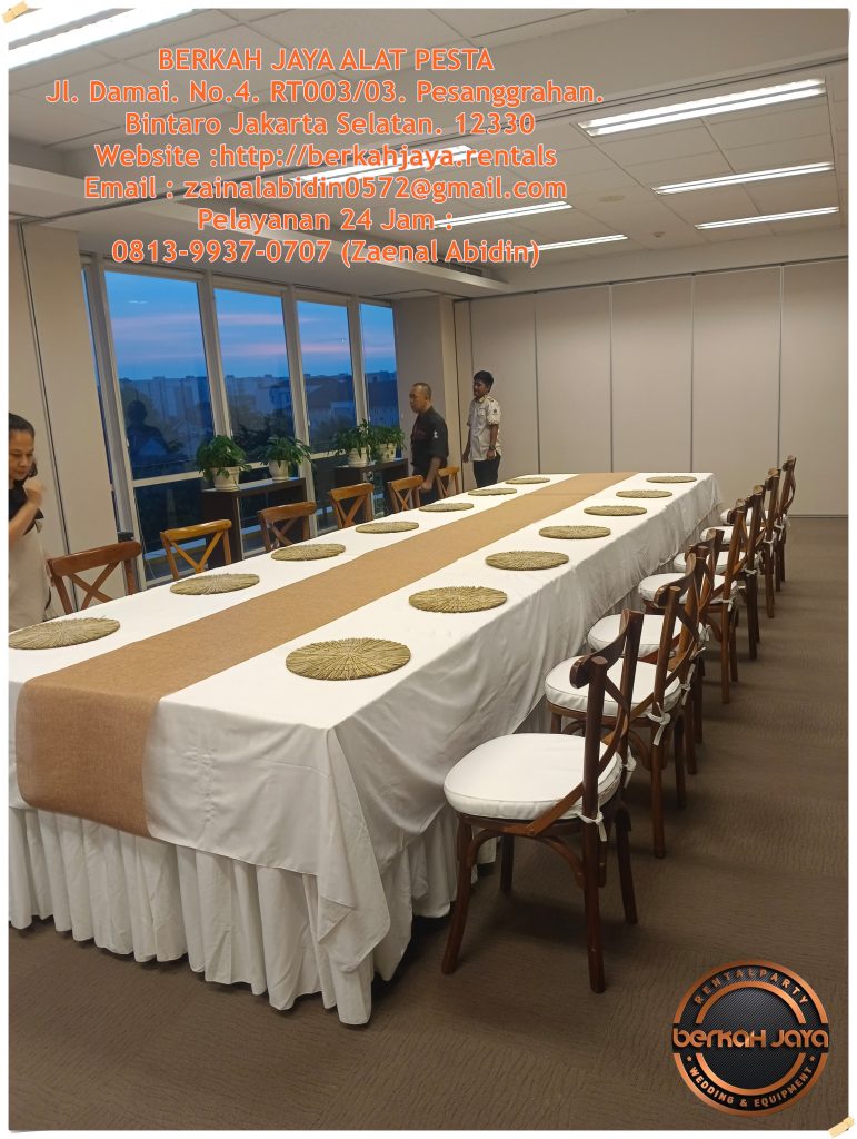 Tempat Penyewaan Long Table Set Kursi Crossback Kayu Daerah Cikarang