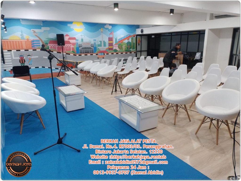 Pusat Sewa Sofa Queen Putih Di Area Tangerang
