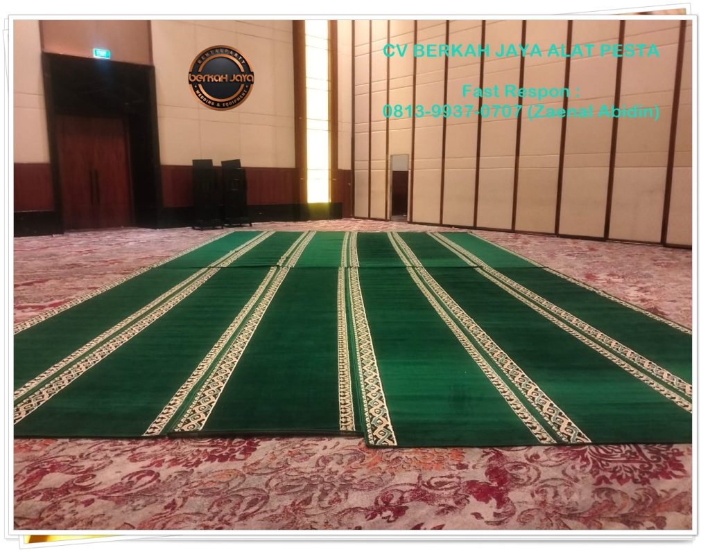 Sewa Karpet Sajadah Masjid Merah Dan Panggung Area Jakarta Selatan