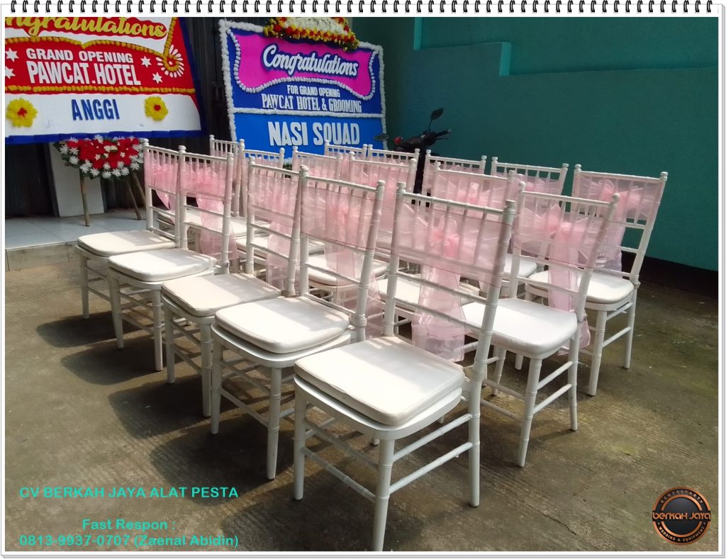 Jasa Sewa Kursi VIP Kayu Type Tiffany Di Area Jakarta Selatan