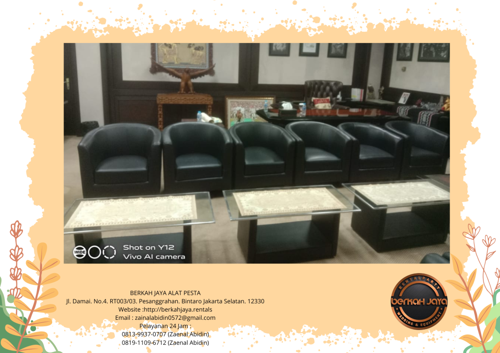 Jasa Sewa Sofa Oval VIP Putih Dan Hitam Di Jakarta