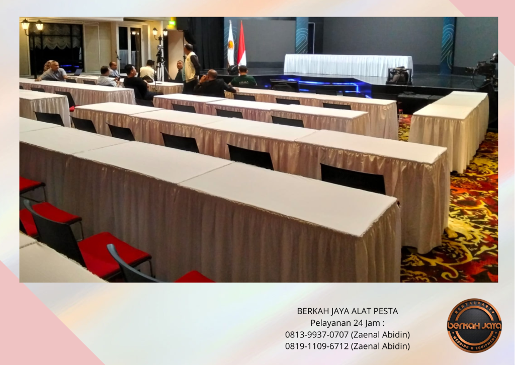 Rental Meja Kotak Taplak Putih Skirting Putih Jakarta